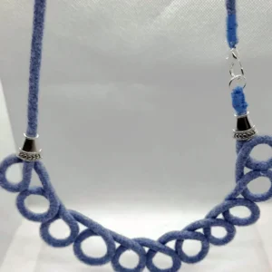 Collar tela 109